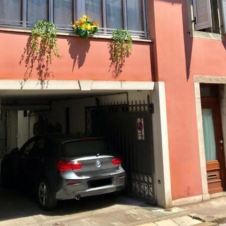 Che Piacere! Udine In Centro Col Posto Auto Apartment Екстериор снимка