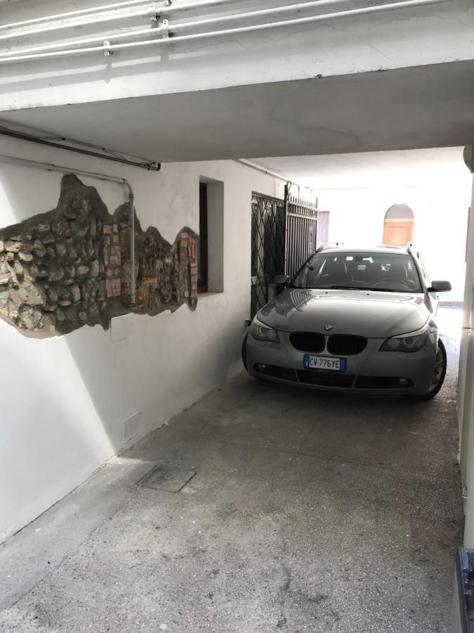 Che Piacere! Udine In Centro Col Posto Auto Apartment Екстериор снимка